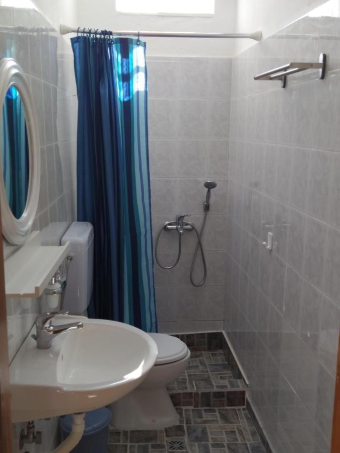 Number One Apartment Asprokklisi Exterior photo